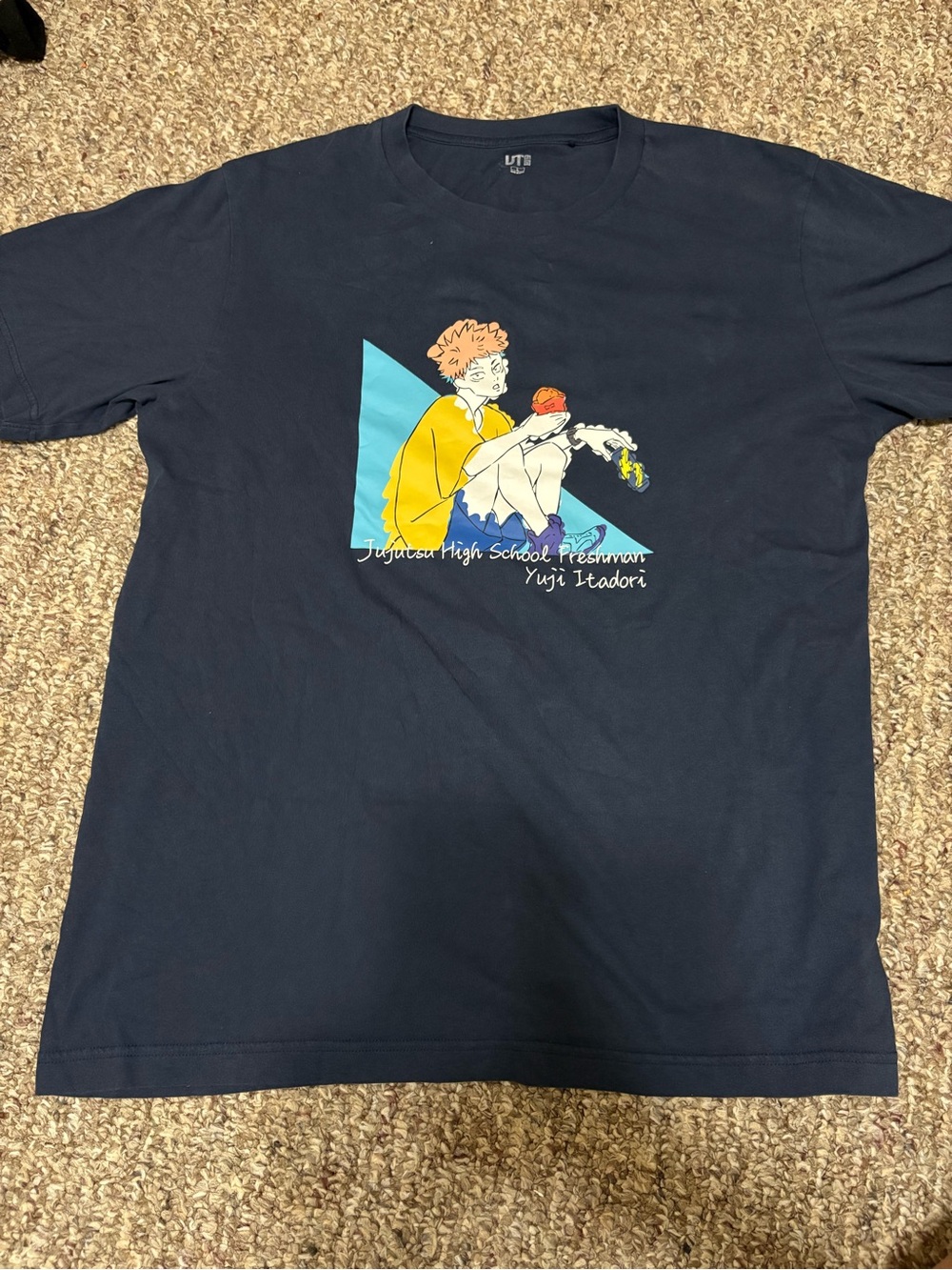 Uniqlo t shirt